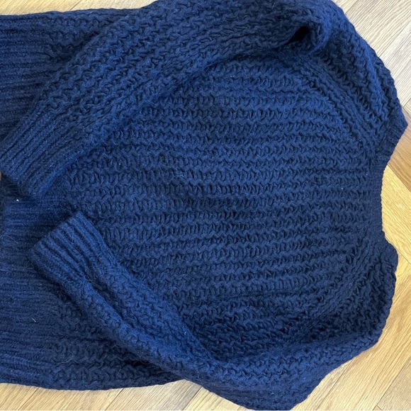 Club Monaco wool sweater - Picture 5 of 5